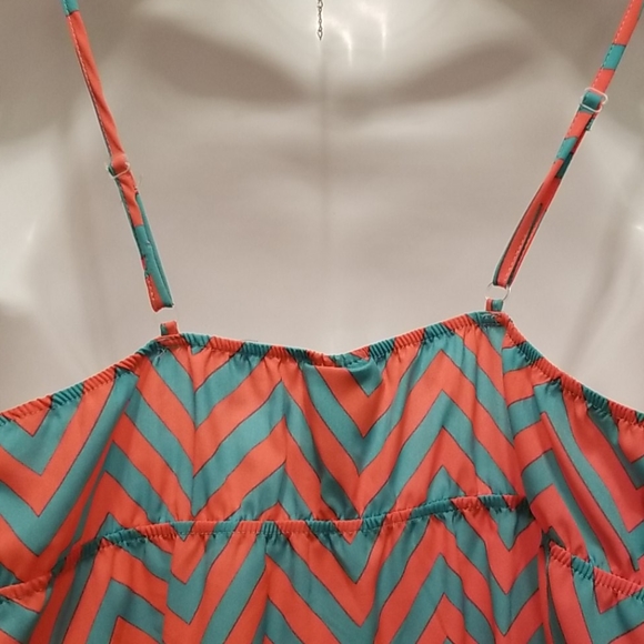 Top - Picture 4 of 4